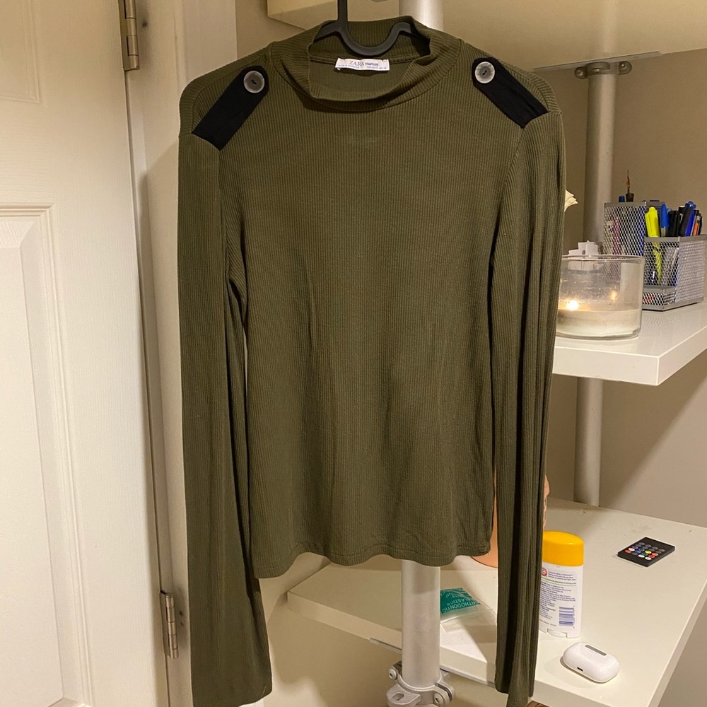Zara mock neck long sleeve shirt